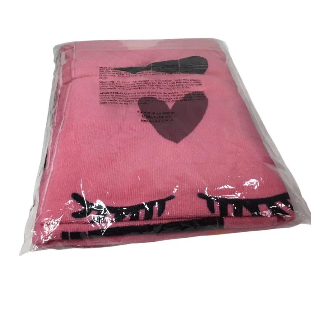 Mary Kay Special Edition Beach Towel 30in x 60 NEW Factory Seal Pink Hearts